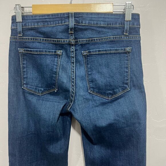 Hi-Low Straight Leg Frayed Hem Denim Pants in Medium Wash - Picture 5 of 6